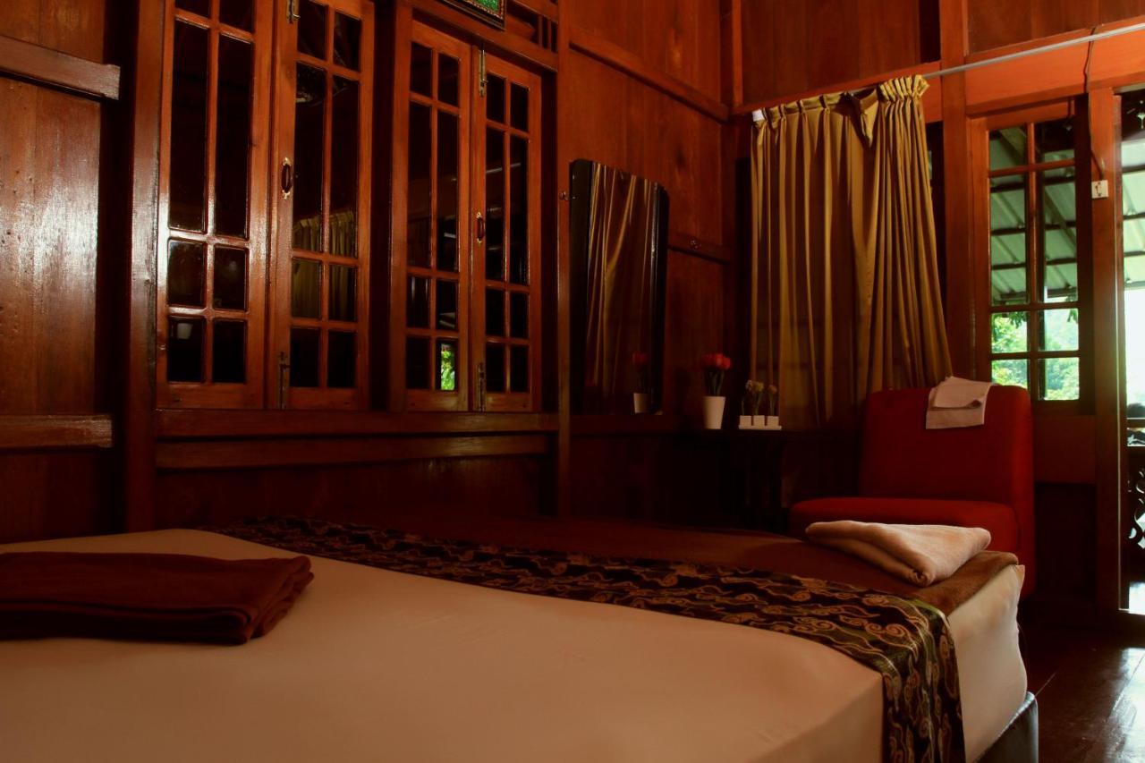 Bantal Guling Villa Lembang Esterno foto