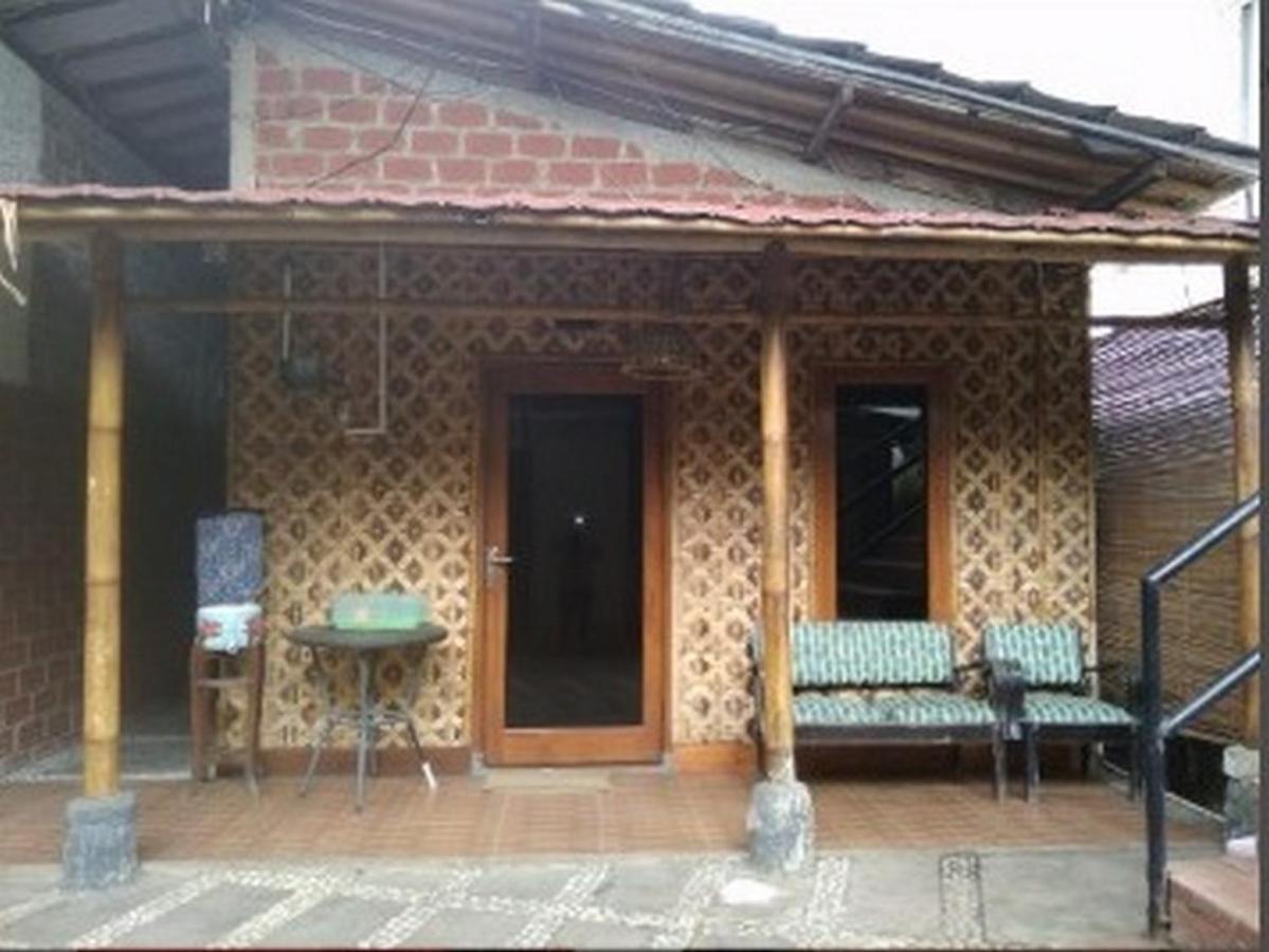 Bantal Guling Villa Lembang Esterno foto