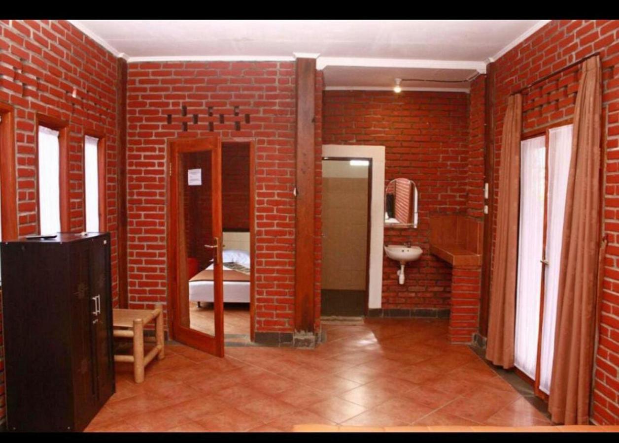 Bantal Guling Villa Lembang Esterno foto