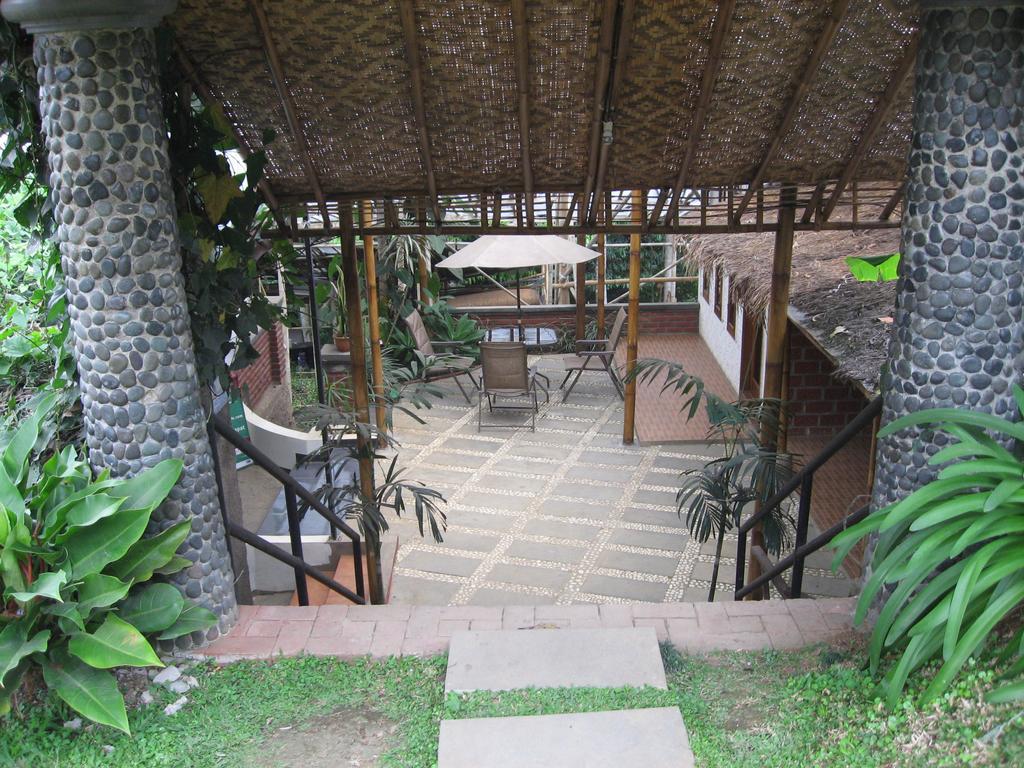 Bantal Guling Villa Lembang Esterno foto