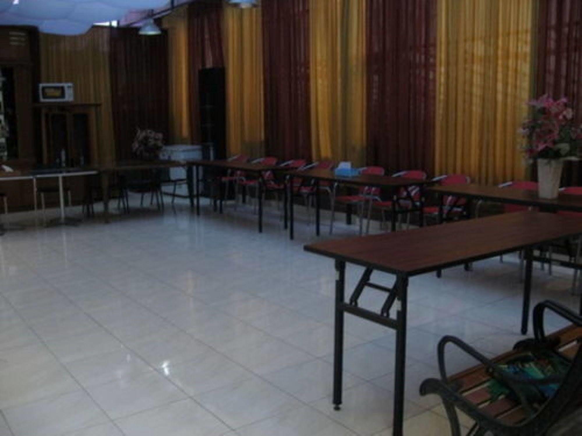 Bantal Guling Villa Lembang Esterno foto