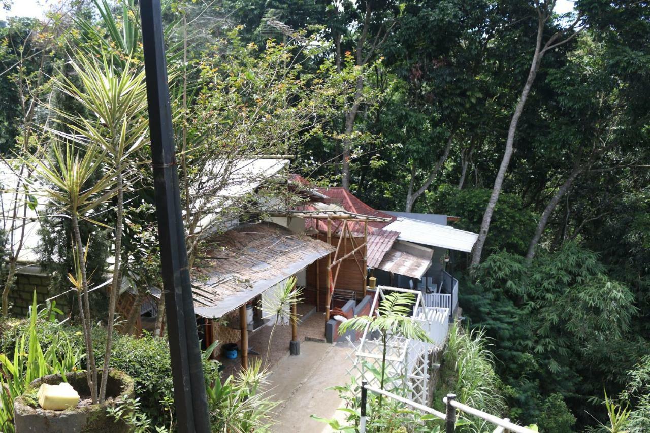 Bantal Guling Villa Lembang Esterno foto