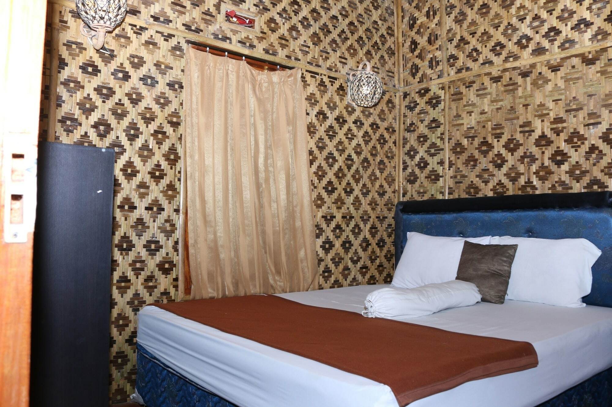 Bantal Guling Villa Lembang Esterno foto